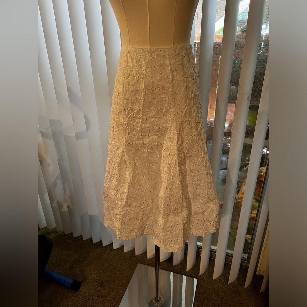 Style & Co. plus size 20 white eyelet skirt.
